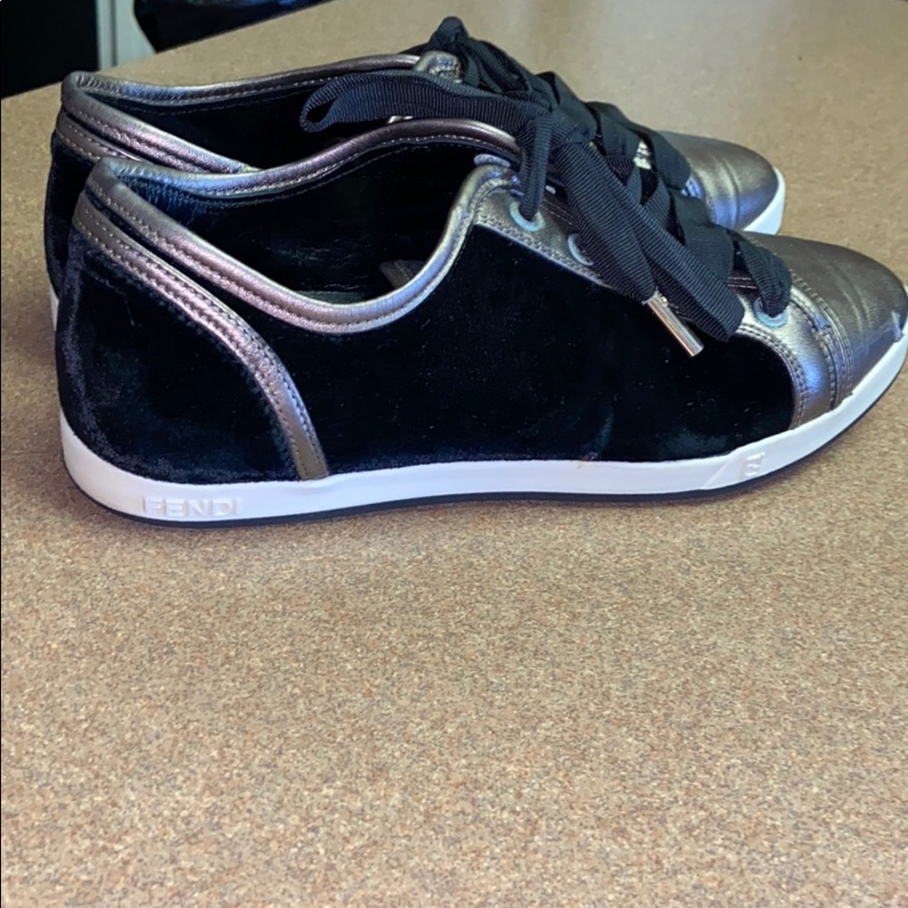 Fendi Sneakers - Picture 3 of 8